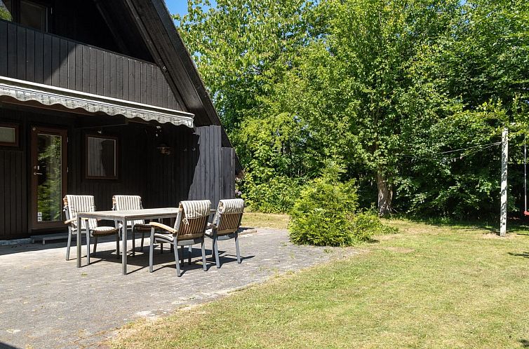 Vakantiehuis "Anssi" - 300m from the sea