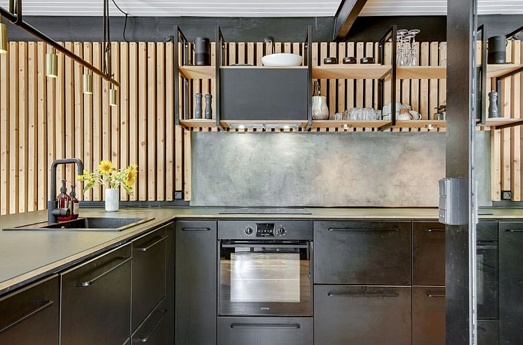 Vakantiehuis "Lauri" - 2.3km from the sea