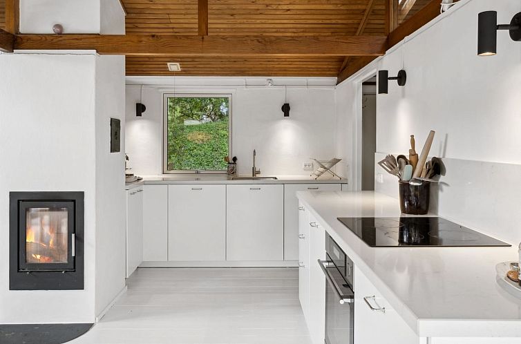 Vakantiehuis "Lauri" - 2.3km from the sea