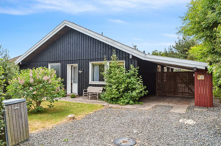 Vakantiehuis "Tonia" - 290m from the sea