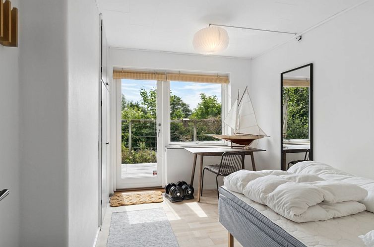 Vakantiehuis "Tonia" - 290m from the sea