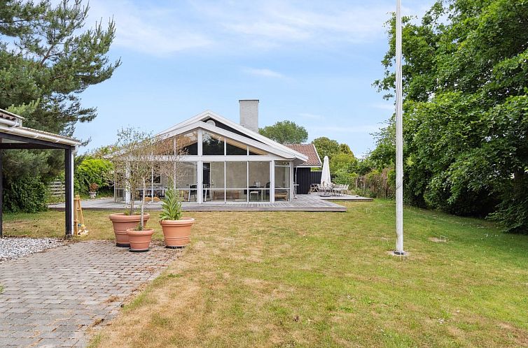 Vakantiehuis "Tonia" - 290m from the sea