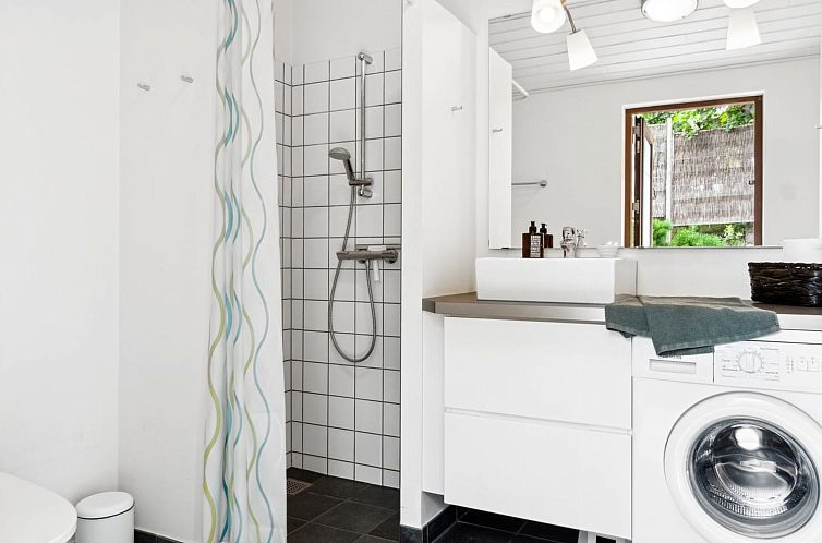 Vakantiehuis "Jonce" - 250m from the sea