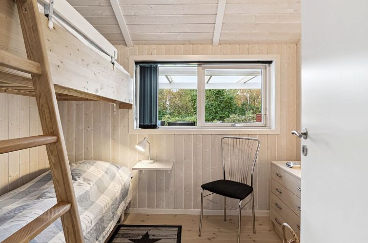 Vakantiehuis "Hilaria" - 1.4km from the sea