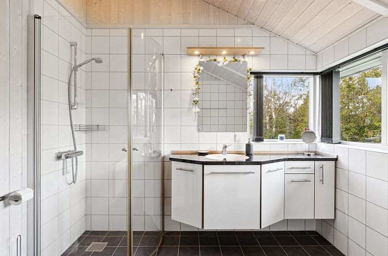 Vakantiehuis "Hilaria" - 1.4km from the sea