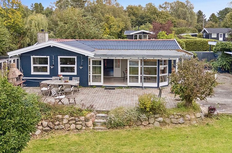 Vakantiehuis "Aleksia" - 1.4km from the sea
