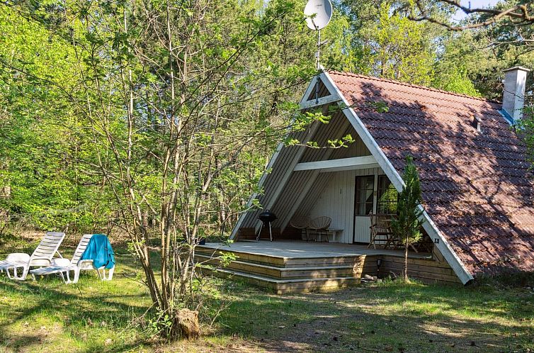 Vakantiehuis "Jörn" - 800m from the sea