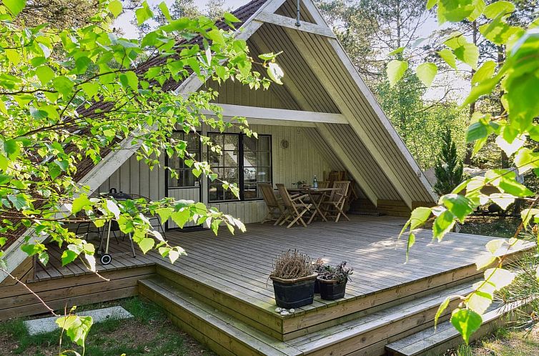 Vakantiehuis "Jörn" - 800m from the sea