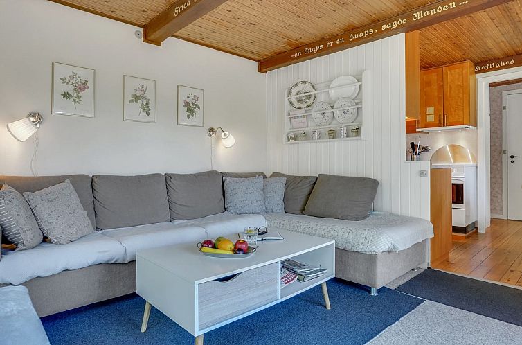 Vakantiehuis "Rahilka" - 700m from the sea