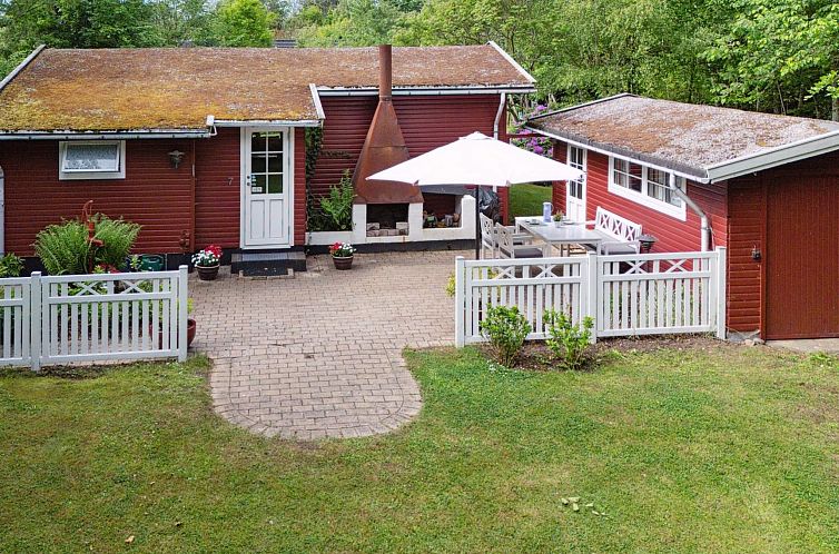 Vakantiehuis "Rahilka" - 700m from the sea