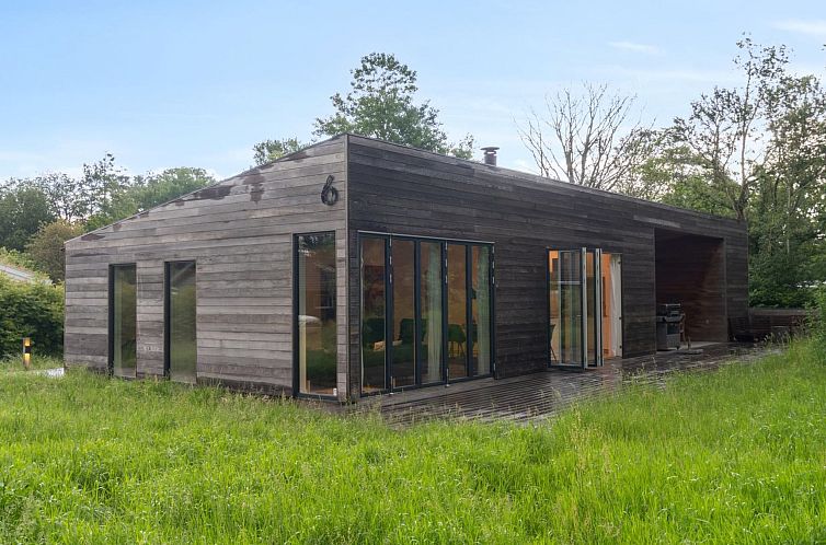 Vakantiehuis "Zezilie" - 500m from the sea