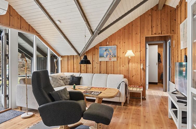 Vakantiehuis "Gisl" - 1.3km from the sea