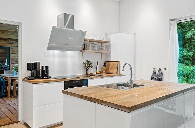 Vakantiehuis "Ela" - 800m from the sea