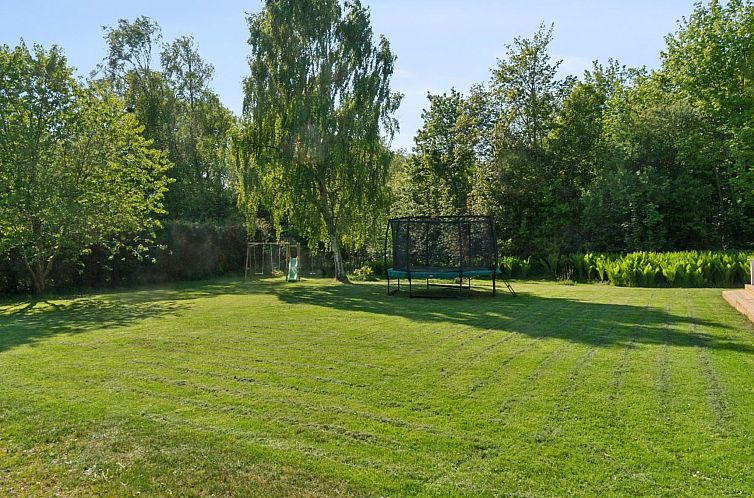 Vakantiehuis "Veljan" - 1.2km from the sea