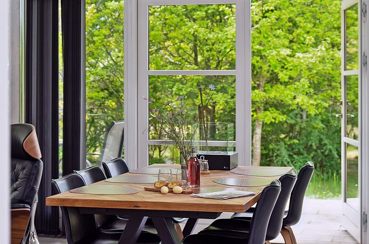 Vakantiehuis "Veljan" - 1.2km from the sea