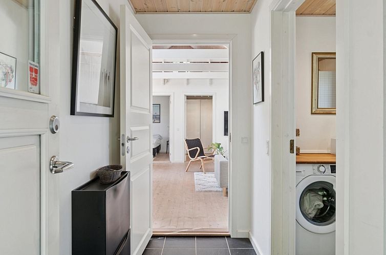 Vakantiehuis "Veljan" - 1.2km from the sea