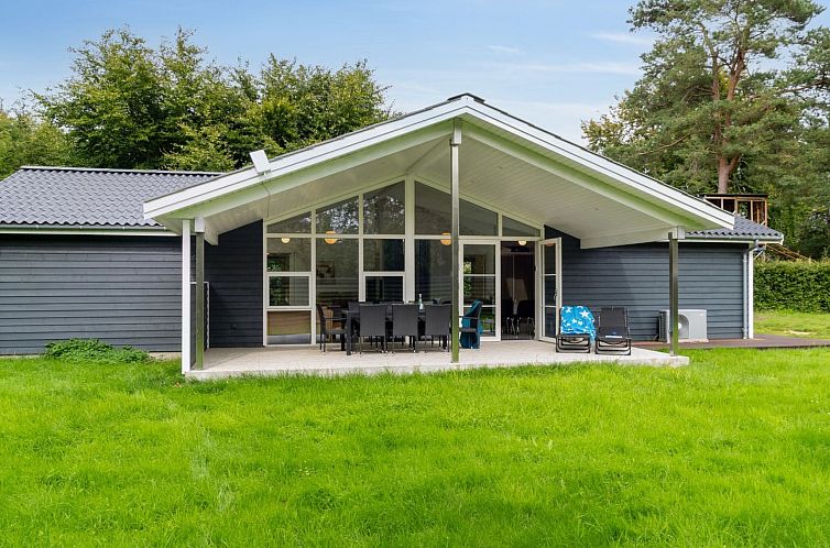 Vakantiehuis "Elfrede" - 900m from the sea