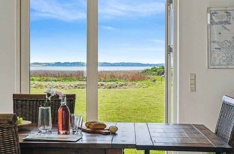 Vakantiehuis "Vemund" - 100m to the fjord