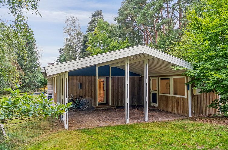 Vakantiehuis "Arto" - 1.2km from the sea