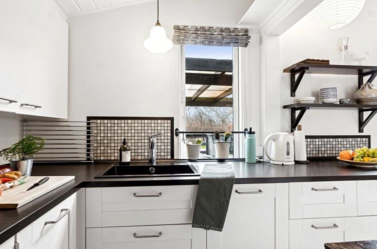 Vakantiehuis "Jovana" - 150m to the fjord