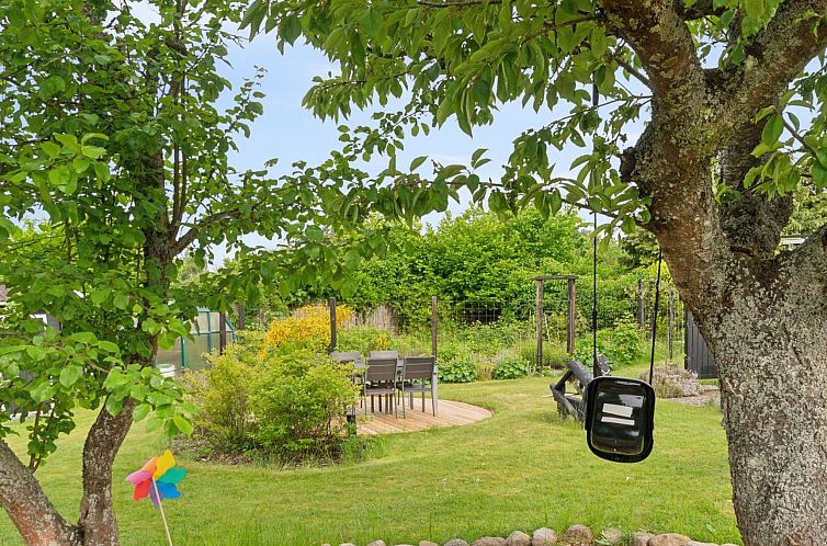 Vakantiehuis "Holmfridur" - 2km from the sea