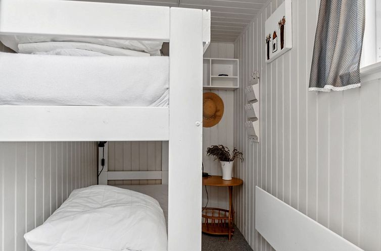 Vakantiehuis "Holmfridur" - 2km from the sea