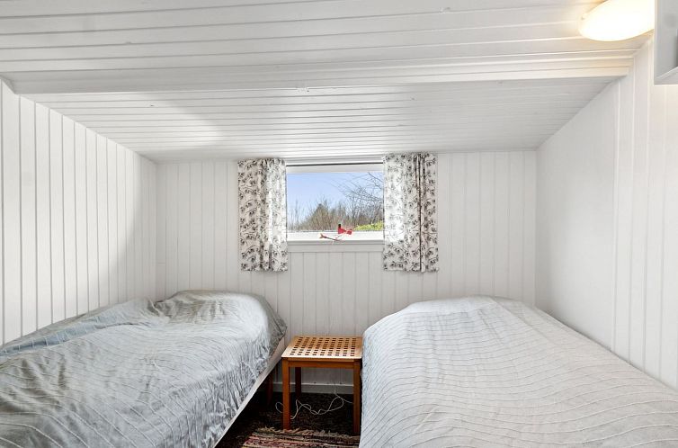 Vakantiehuis "Holmfridur" - 2km from the sea