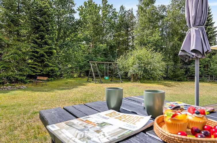 Vakantiehuis "Fjola" - 200m from the sea