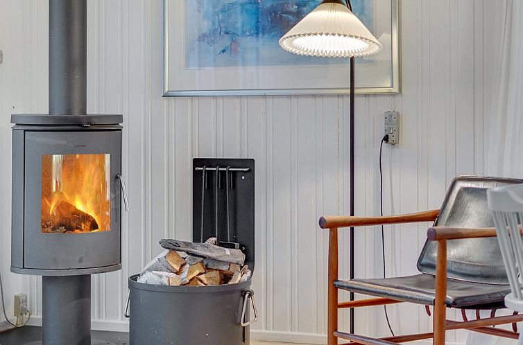 Vakantiehuis "Fjola" - 200m from the sea