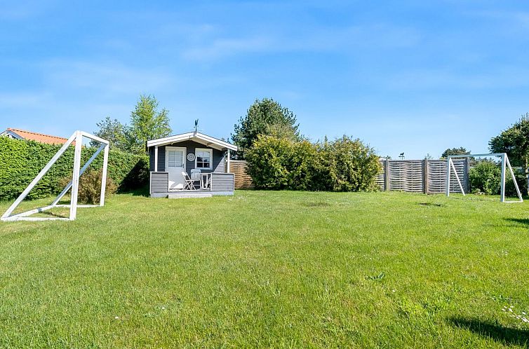 Vakantiehuis "Stina" - 600m from the sea