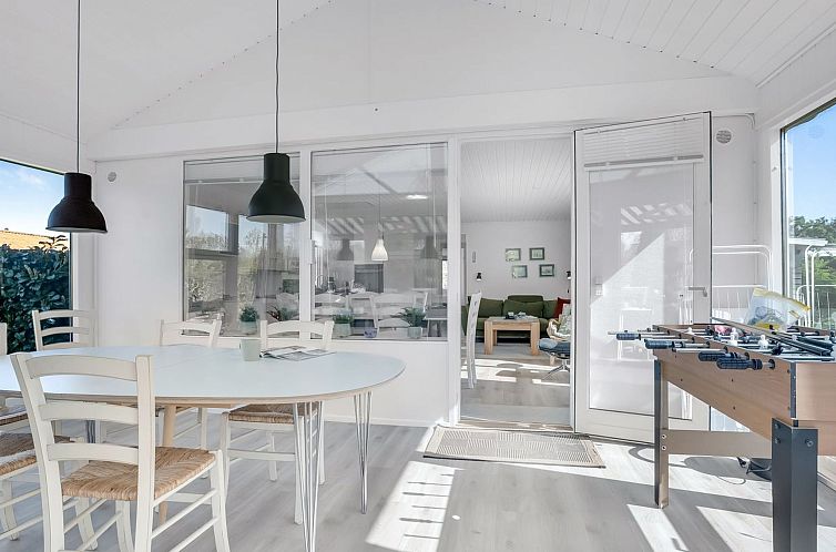 Vakantiehuis "Stina" - 600m from the sea