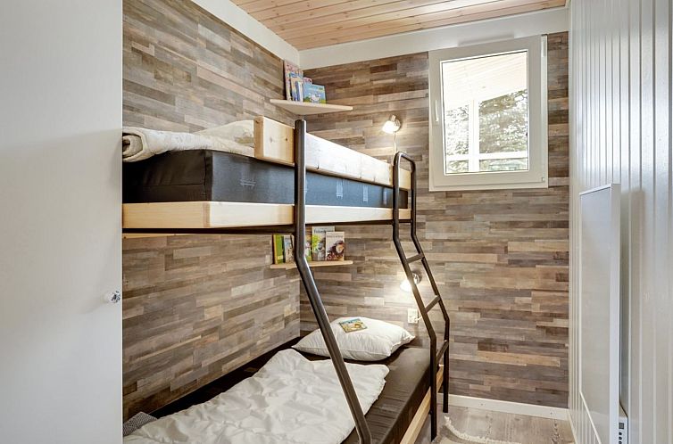 Vakantiehuis "Sanna" - 330m from the sea