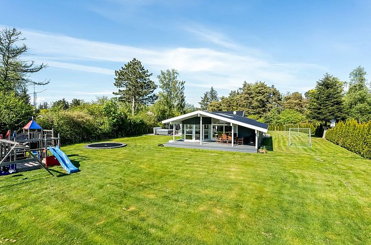 Vakantiehuis "Timao" - 750m from the sea