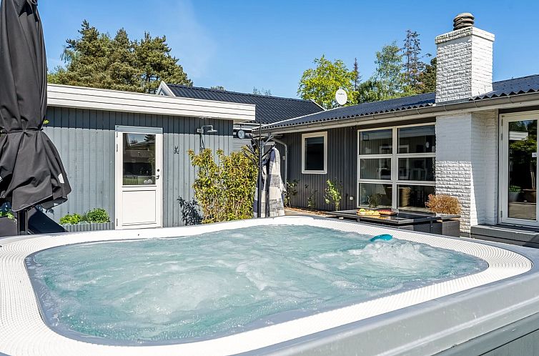 Vakantiehuis "Timao" - 750m from the sea