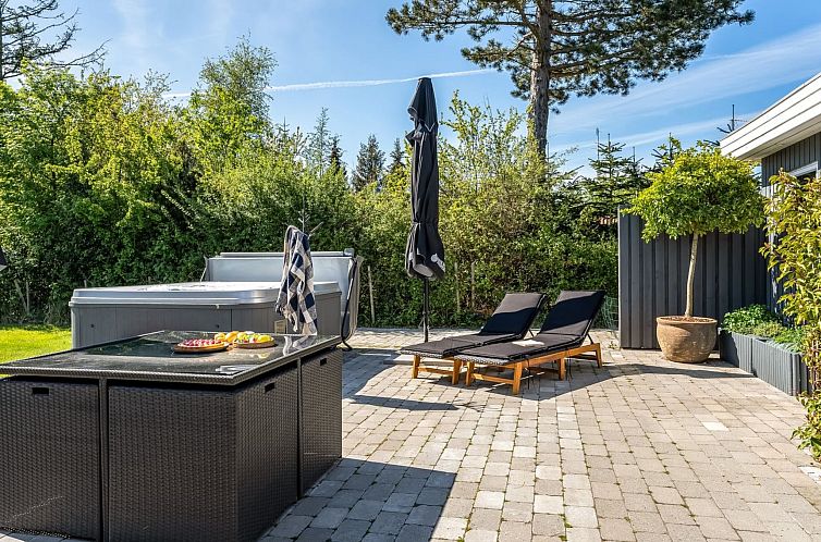 Vakantiehuis "Timao" - 750m from the sea