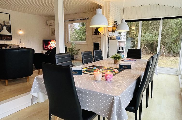 Vakantiehuis "Akseli" - 800m from the sea