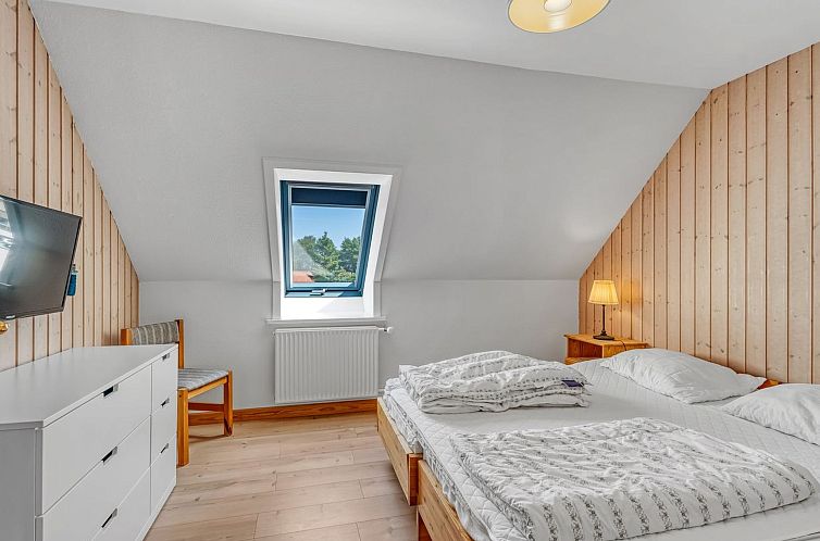 Vakantiehuis "Naili" - 750m from the sea