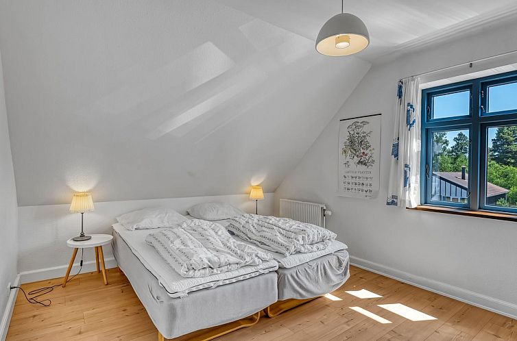 Vakantiehuis "Naili" - 750m from the sea