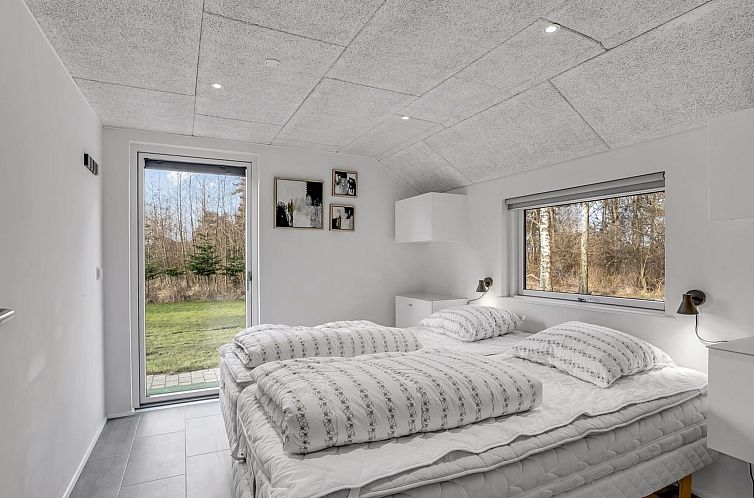 Vakantiehuis "Srebrenka" - 900m from the sea
