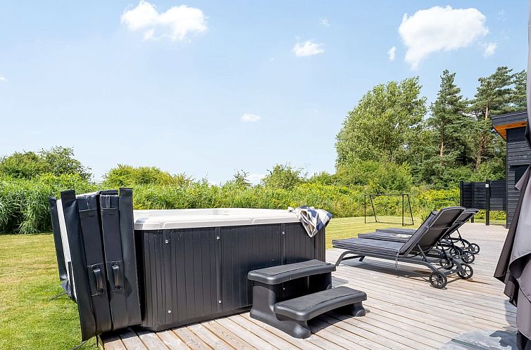 Vakantiehuis "Apelone" - 900m from the sea