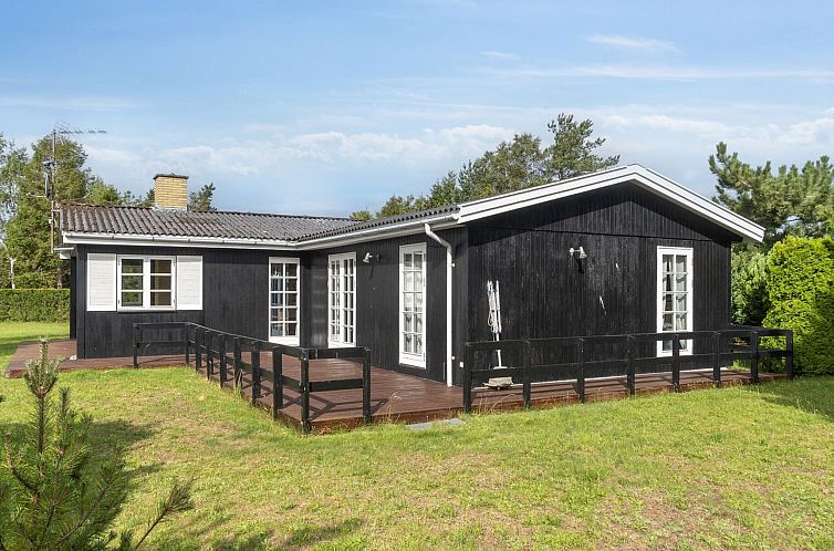 Vakantiehuis "Brunhilde" - 850m from the sea