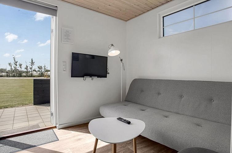 Vakantiehuis "Alisia" - 900m from the sea