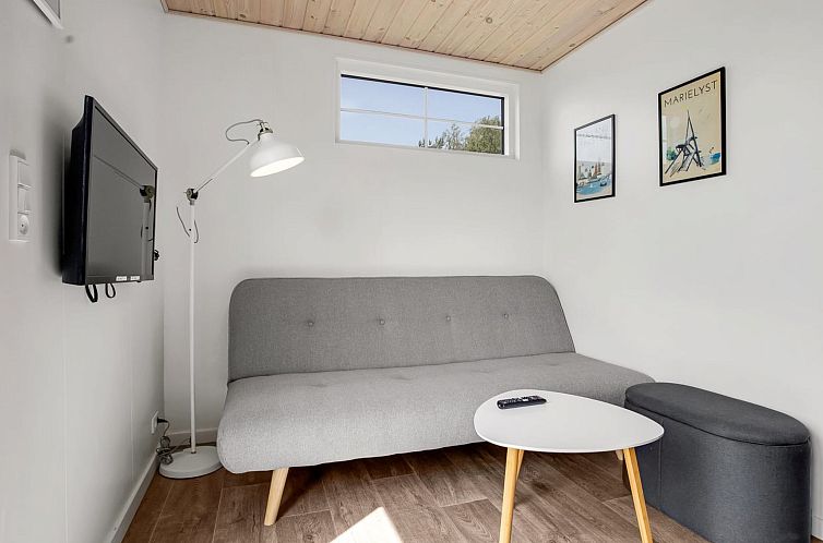 Vakantiehuis "Enid" - 700m from the sea