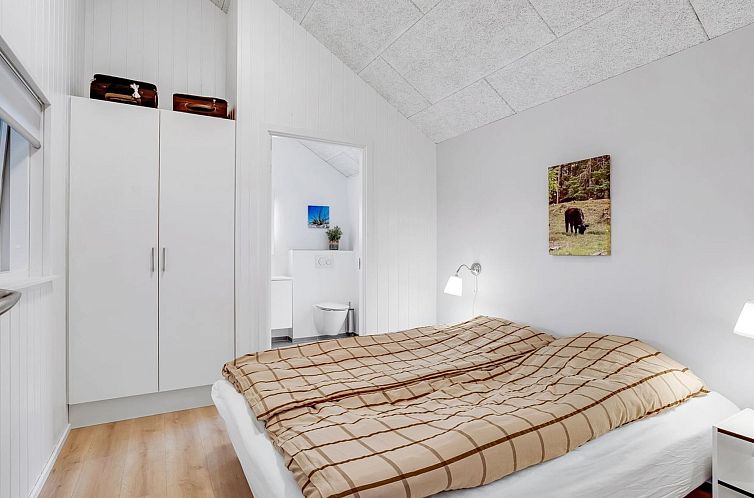 Vakantiehuis "Anila" - 80m from the sea