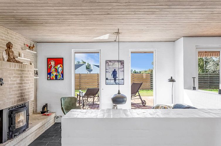 Vakantiehuis "Iara" - 500m from the sea