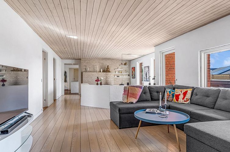 Vakantiehuis "Iara" - 500m from the sea