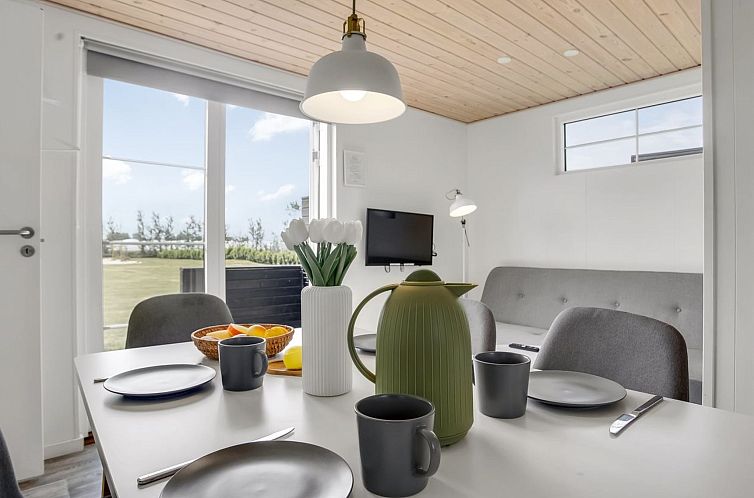 Vakantiehuis "Lovis" - 900m from the sea