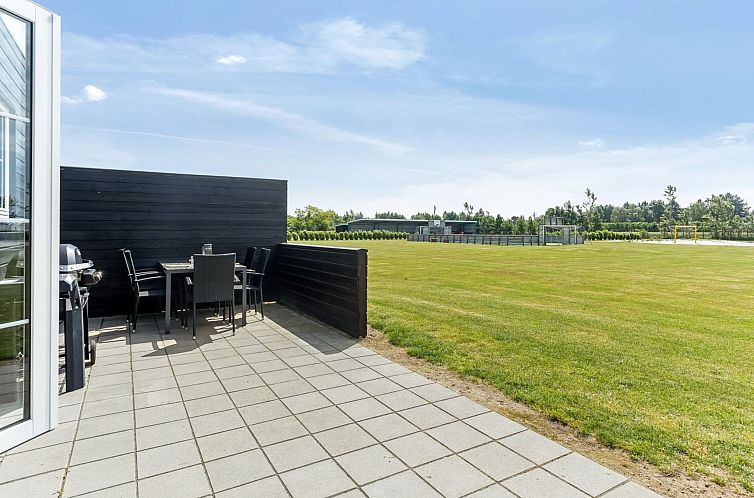 Vakantiehuis "Lovis" - 900m from the sea