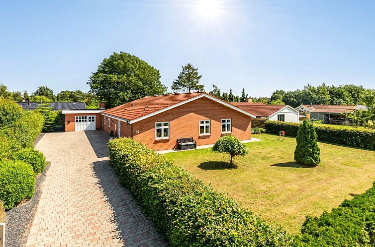 Guest house 01707117 - Holiday property Seeland - Vakantiehuis "Kerttuli" - 540m from the sea