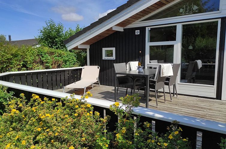 Vakantiehuis "Augusta" - 700m from the sea